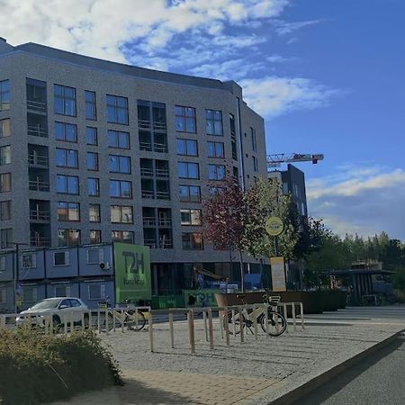 New Studio Cherry Near Helsinki Airport In Kivistoe Vantaa Buitenkant foto